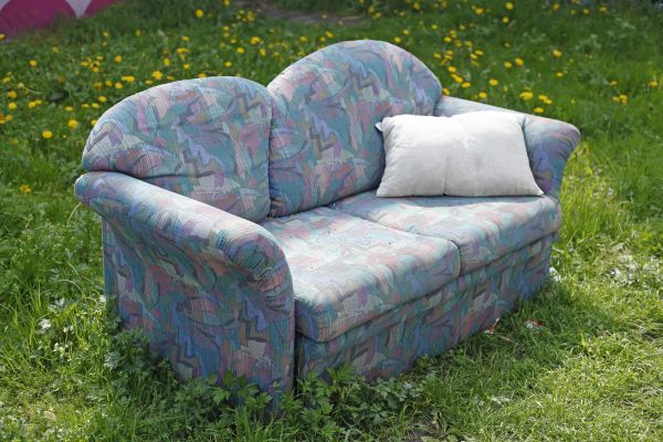 Couch Disposal in Tarpon Springs