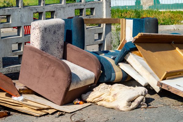 Outdoor Furniture Disposal in Tarpon Springs